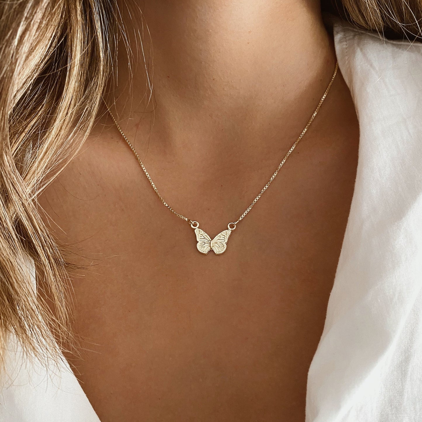 Collar Butterfly