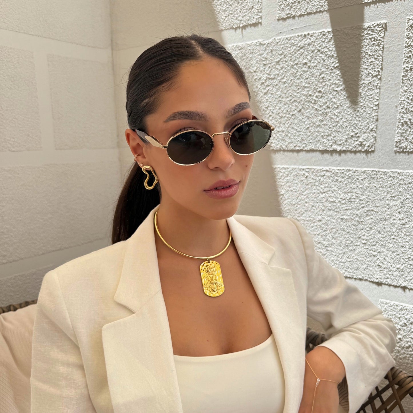 Choker Medallon Abeja